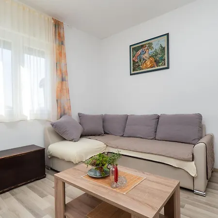 Summerteracea Apartment *